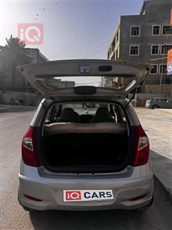 هيونداي i10